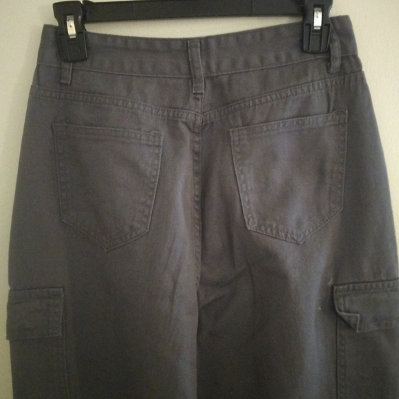 SHEIN Cargo Jeans - Picture 6 of 10